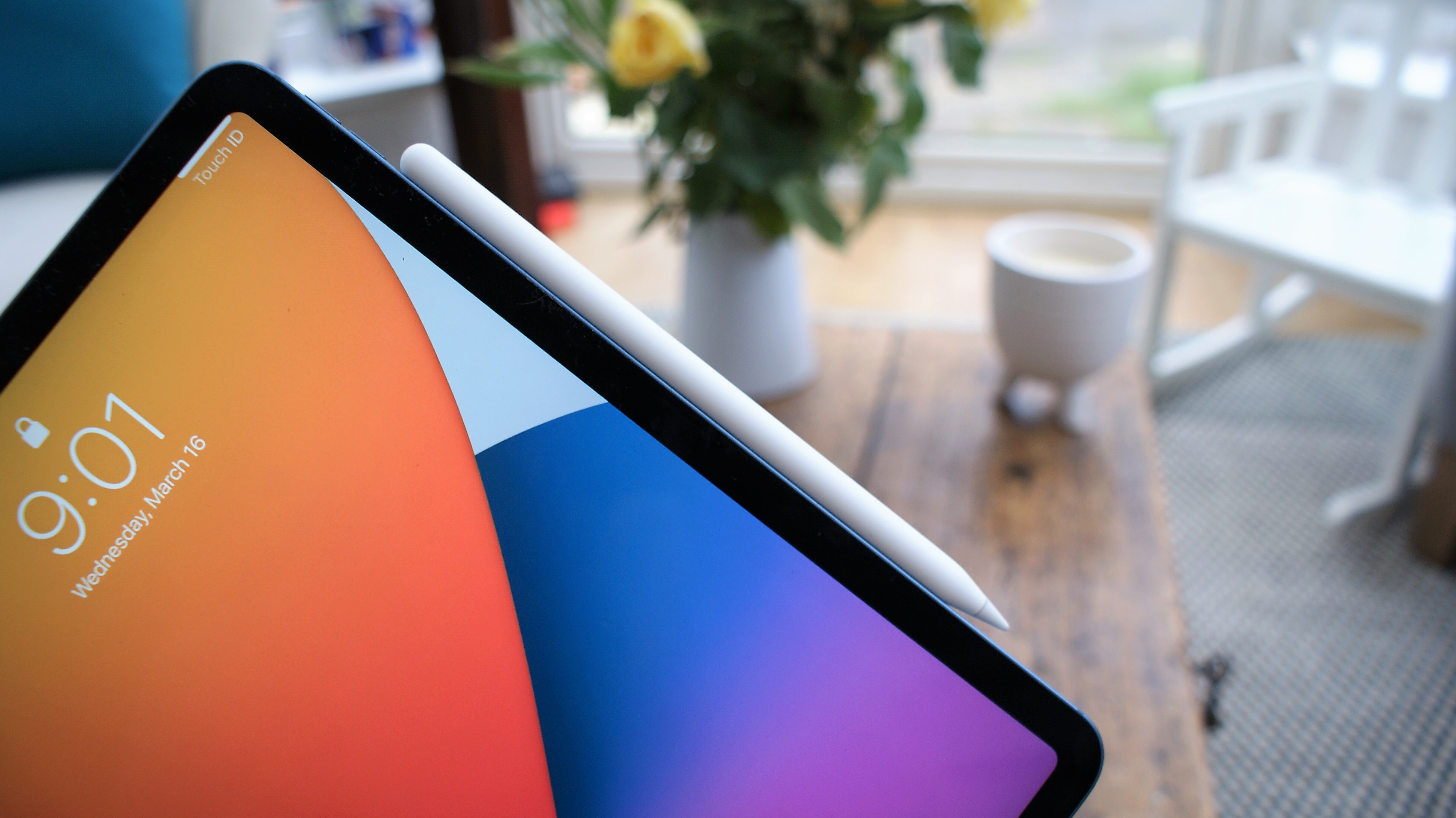 In-person images of the ipad Air 2022 in use